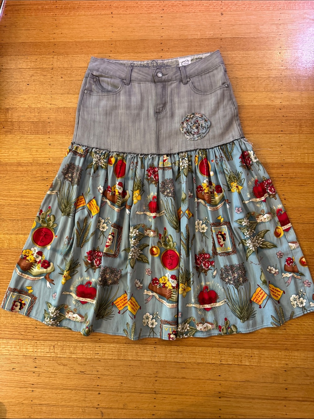 Relove Ezekiel Distressed Grey Denim Skirt with Light Blue Frida Kahlo Print